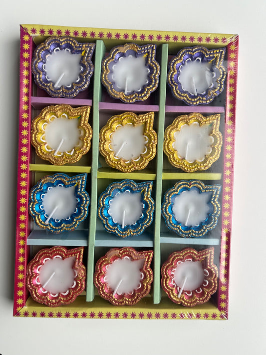 Diyas (with Wax) Design 12pcs