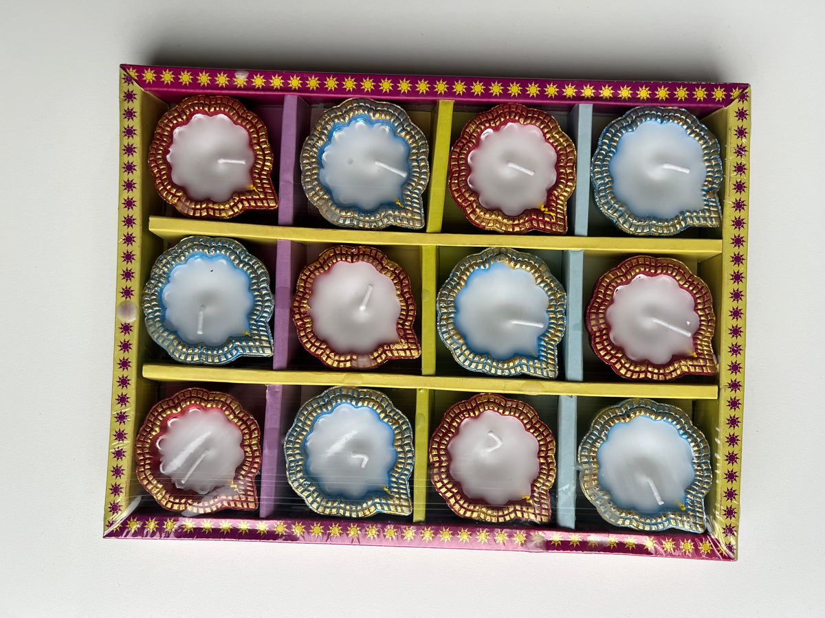 Diyas (with Wax) Design 12pcs