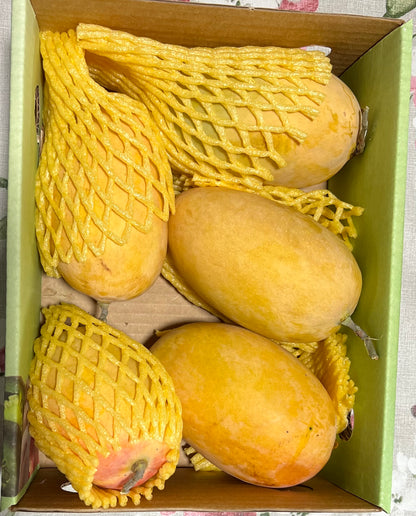 Kesar Mangoes 1.5kg Box (5 to 6pcs)